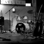 Band Caylash spielt live im Kanal 28 in Leipzig